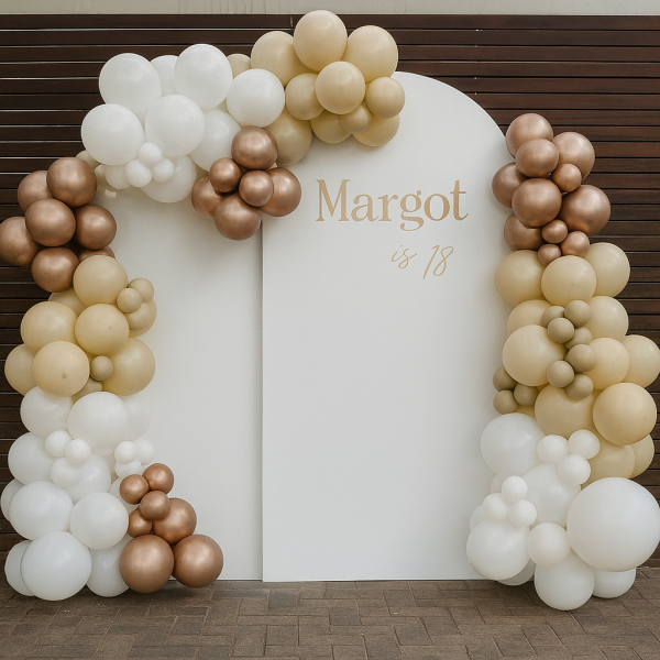 Double balloon backdrop